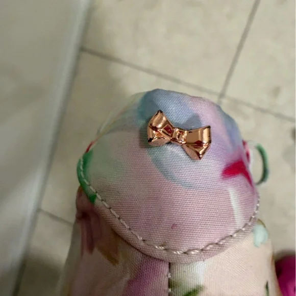 Ted Baker Multicolor Floral Heels called “Hanging Gardens” - Picture 6 of 11